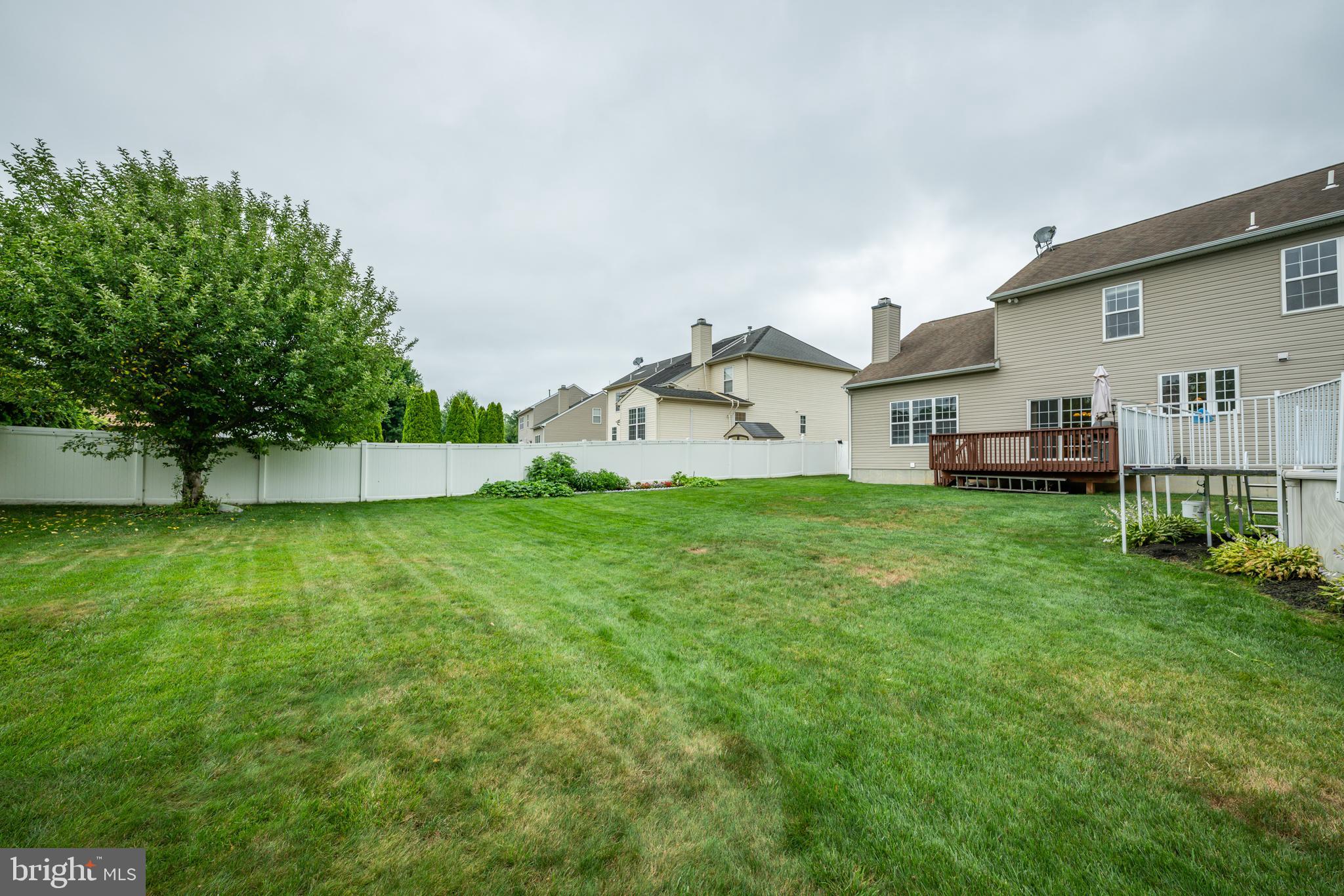 16 Amesbury Road Levittown, PA 19054 - Photo 46 of 57