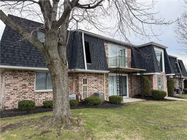 $164,900 | 50 A Foxberry Drive, Amherst, NY 14068