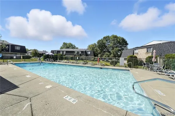 $164,900 | 50 A Foxberry Drive, Amherst, NY 14068