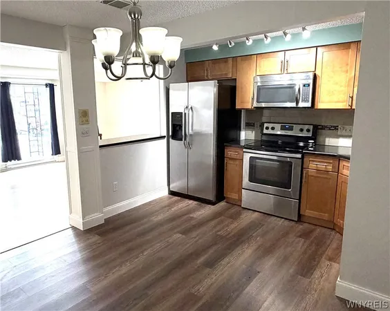 $164,900 | 50 A Foxberry Drive, Amherst, NY 14068