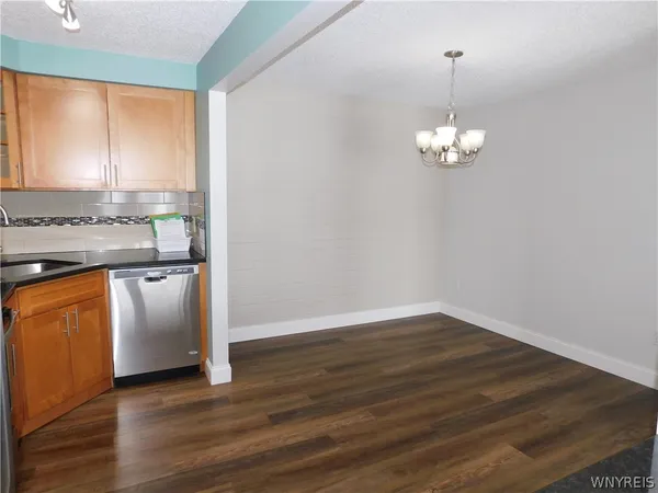 $164,900 | 50 A Foxberry Drive, Amherst, NY 14068