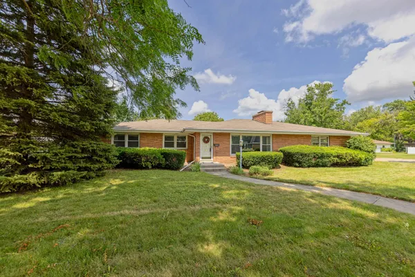 $315,000 | 2131 Mt Zion Avenue, Janesville, WI 53545