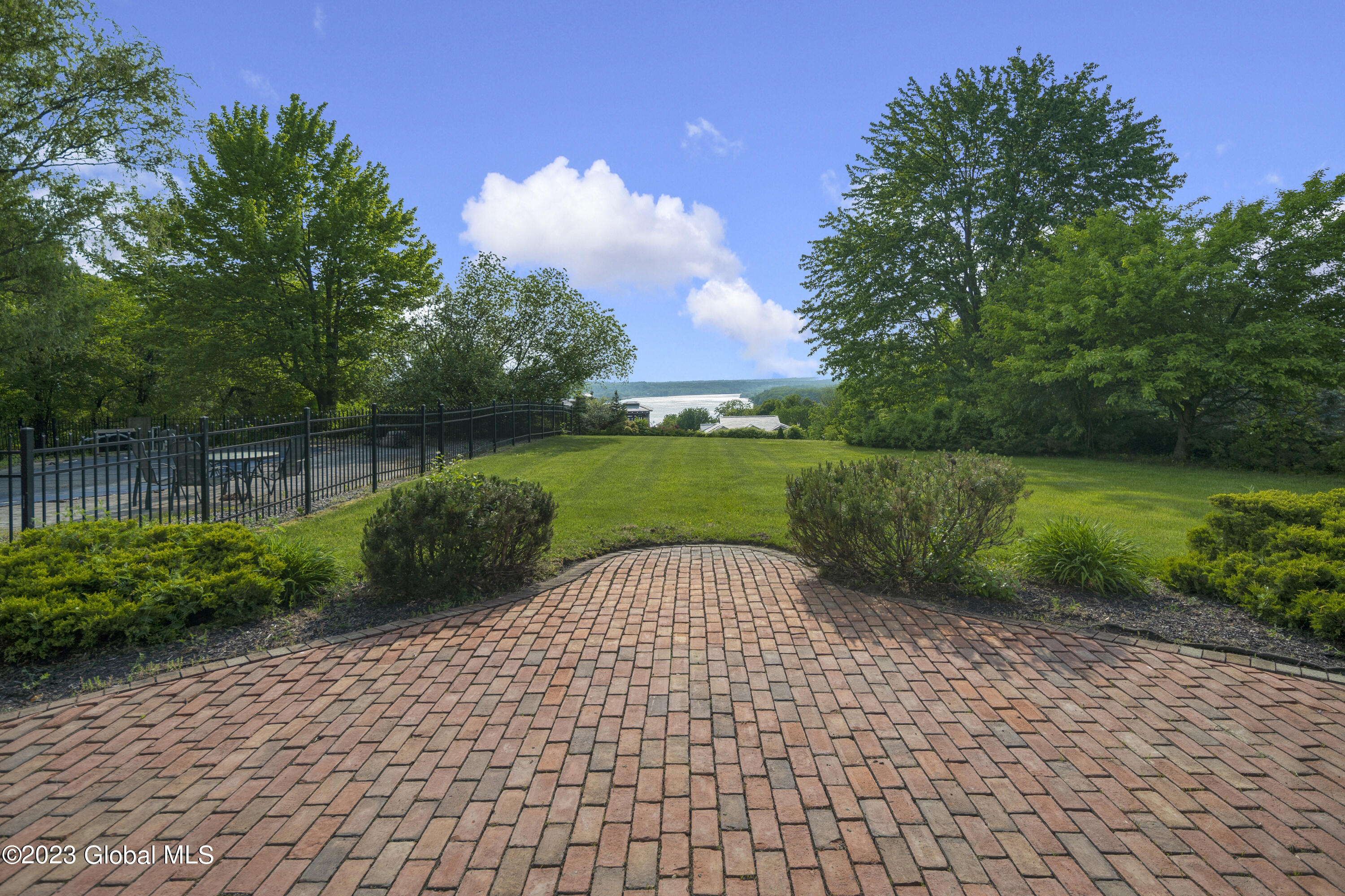 8 Shaker Bay Road Colonie, NY 12110 - Photo 14 of 34 Exterior 03