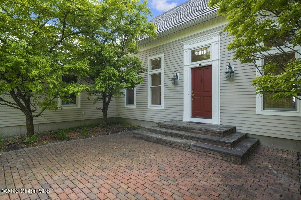 8 Shaker Bay Road Colonie, NY 12110 - Photo 3 of 34 Exterior 02