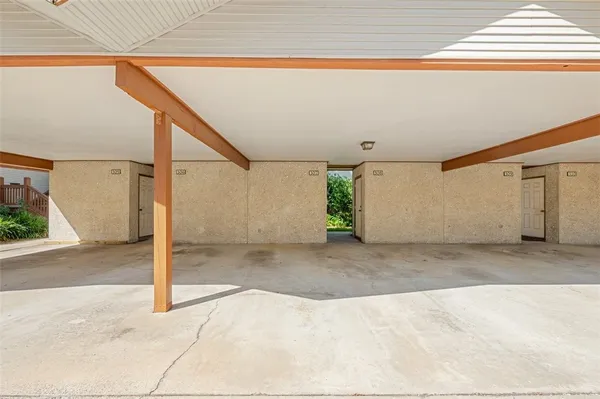 $4,000 | 307 Harbour Oaks Drive, St. Simons Island, GA 31522