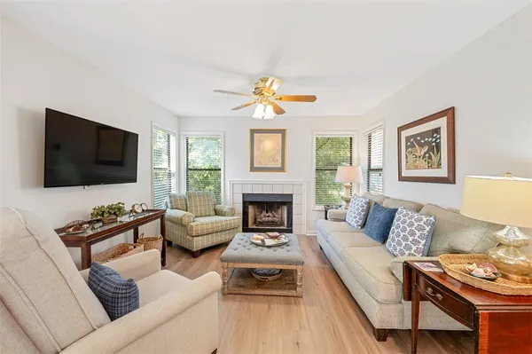 $4,000 | 307 Harbour Oaks Drive, St. Simons Island, GA 31522