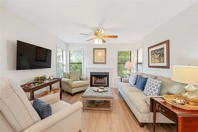 $4,000 | 307 Harbour Oaks Drive, St. Simons Island, GA 31522