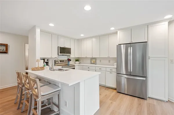 $4,000 | 307 Harbour Oaks Drive, St. Simons Island, GA 31522