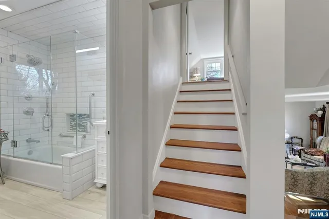 $639,900 | 28 Kingston Road, Wayne, NJ 07470