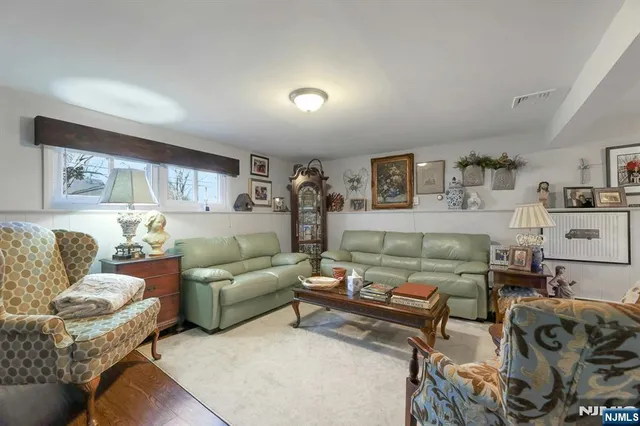 $639,900 | 28 Kingston Road, Wayne, NJ 07470