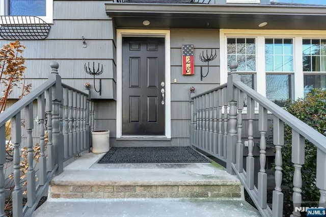 $639,900 | 28 Kingston Road, Wayne, NJ 07470