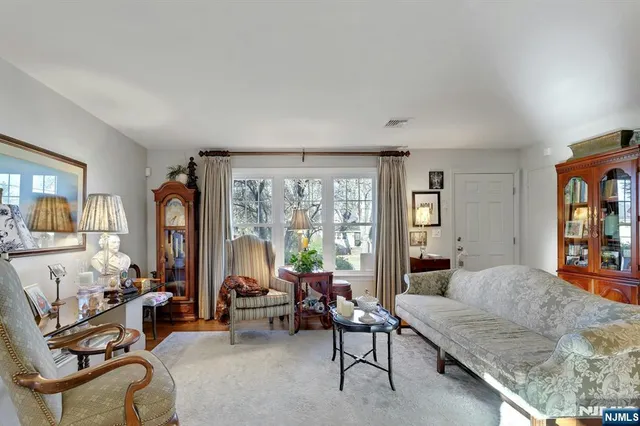 $639,900 | 28 Kingston Road, Wayne, NJ 07470