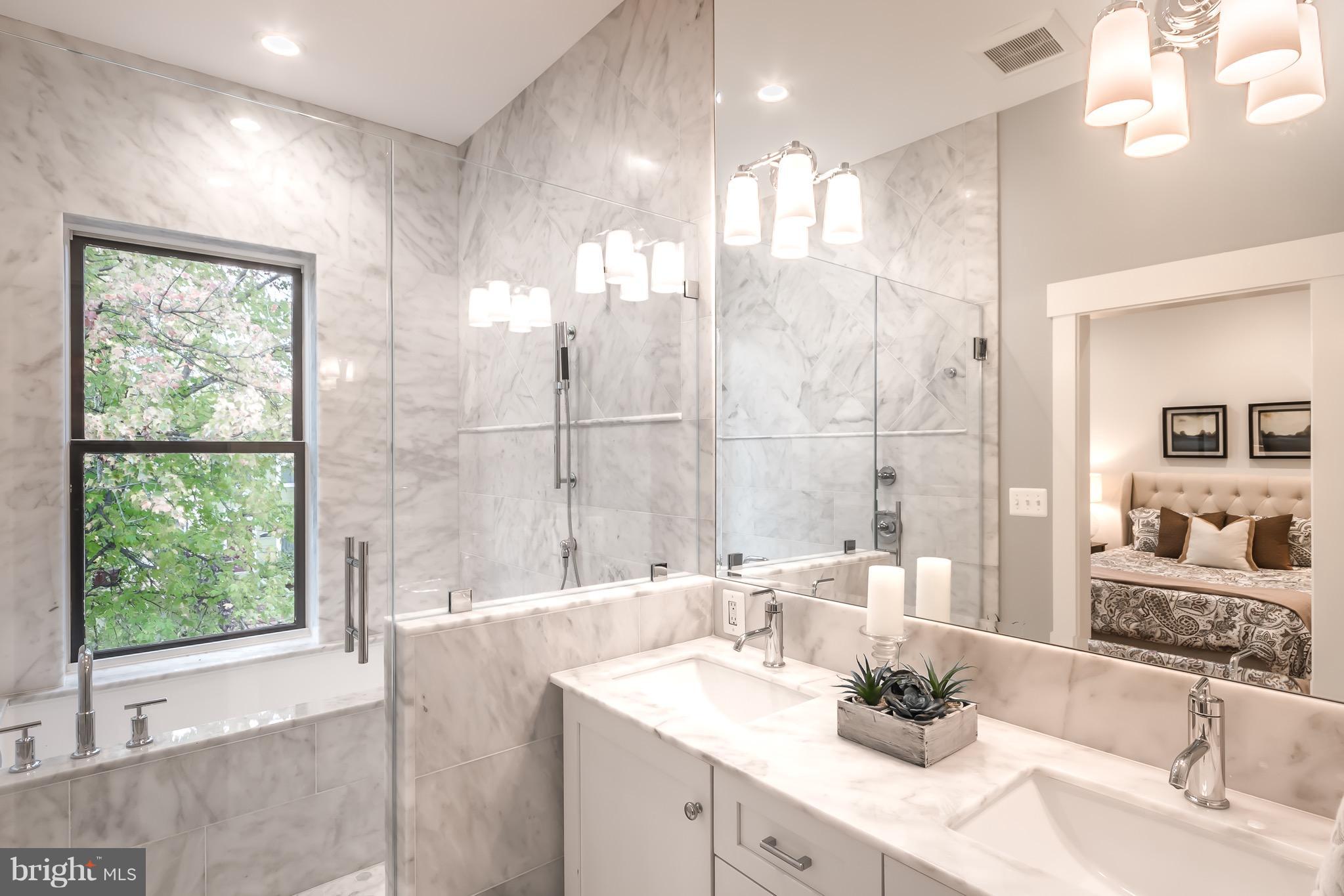 1127 C Street Northeast Washington, DC 20002 - Photo 17 of 30 Bath