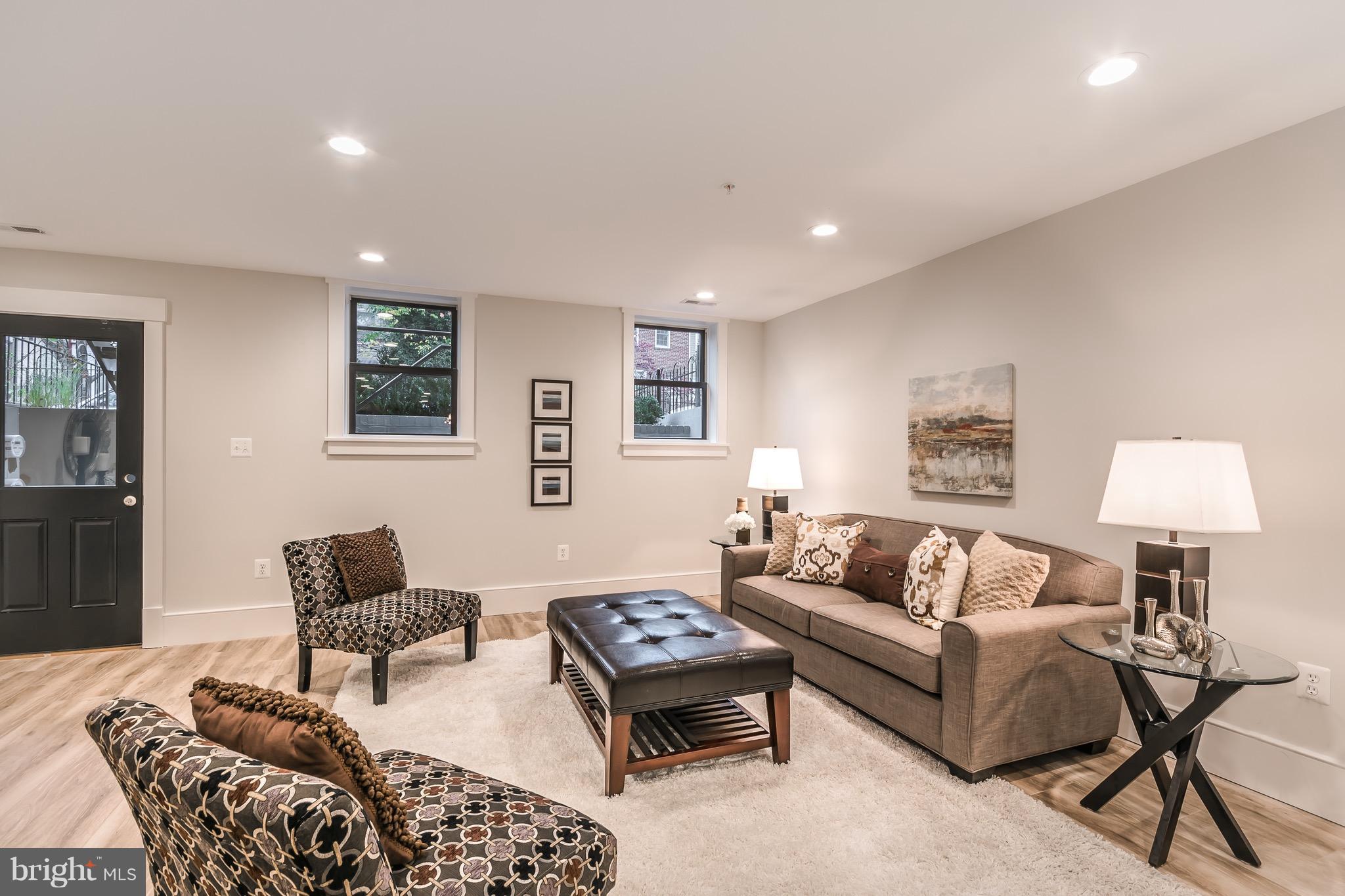 1127 C Street Northeast Washington, DC 20002 - Photo 26 of 30 Living Room
