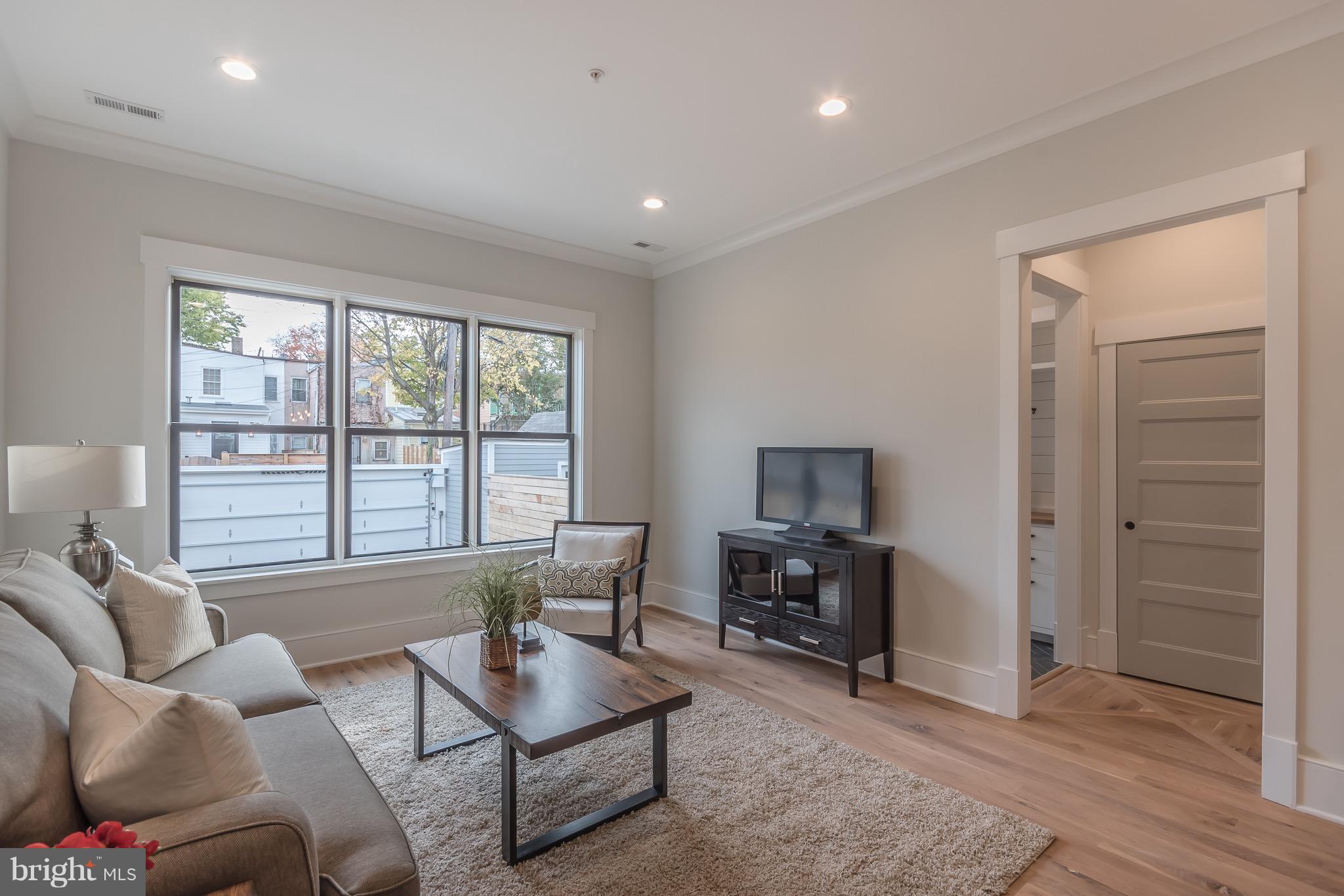 1127 C Street Northeast Washington, DC 20002 - Photo 9 of 30 Family Room