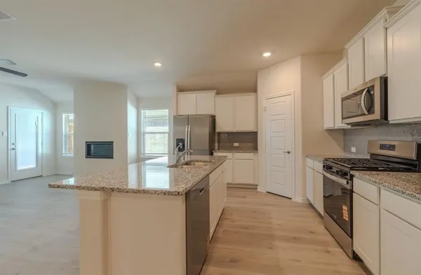 $3,100 | 1323 Taggart Street, Royse City, TX 75189
