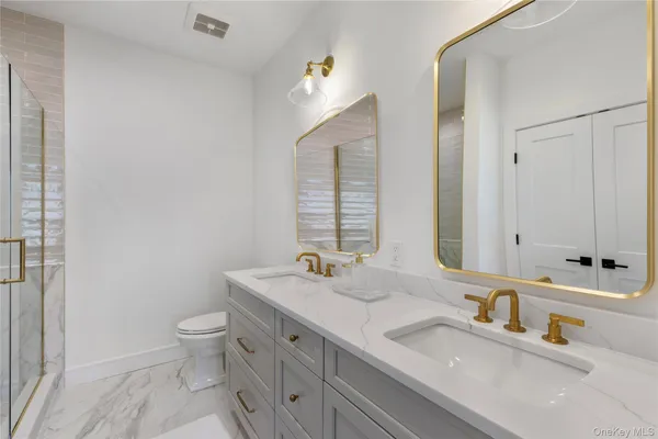 $875,000 | 140 Celine Lane, Unit 12, Yaphank, NY 11980