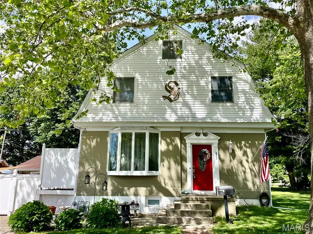 $250,000 | 822 East Union Avenue, Litchfield, IL 62056