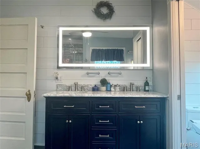 $250,000 | 822 East Union Avenue, Litchfield, IL 62056