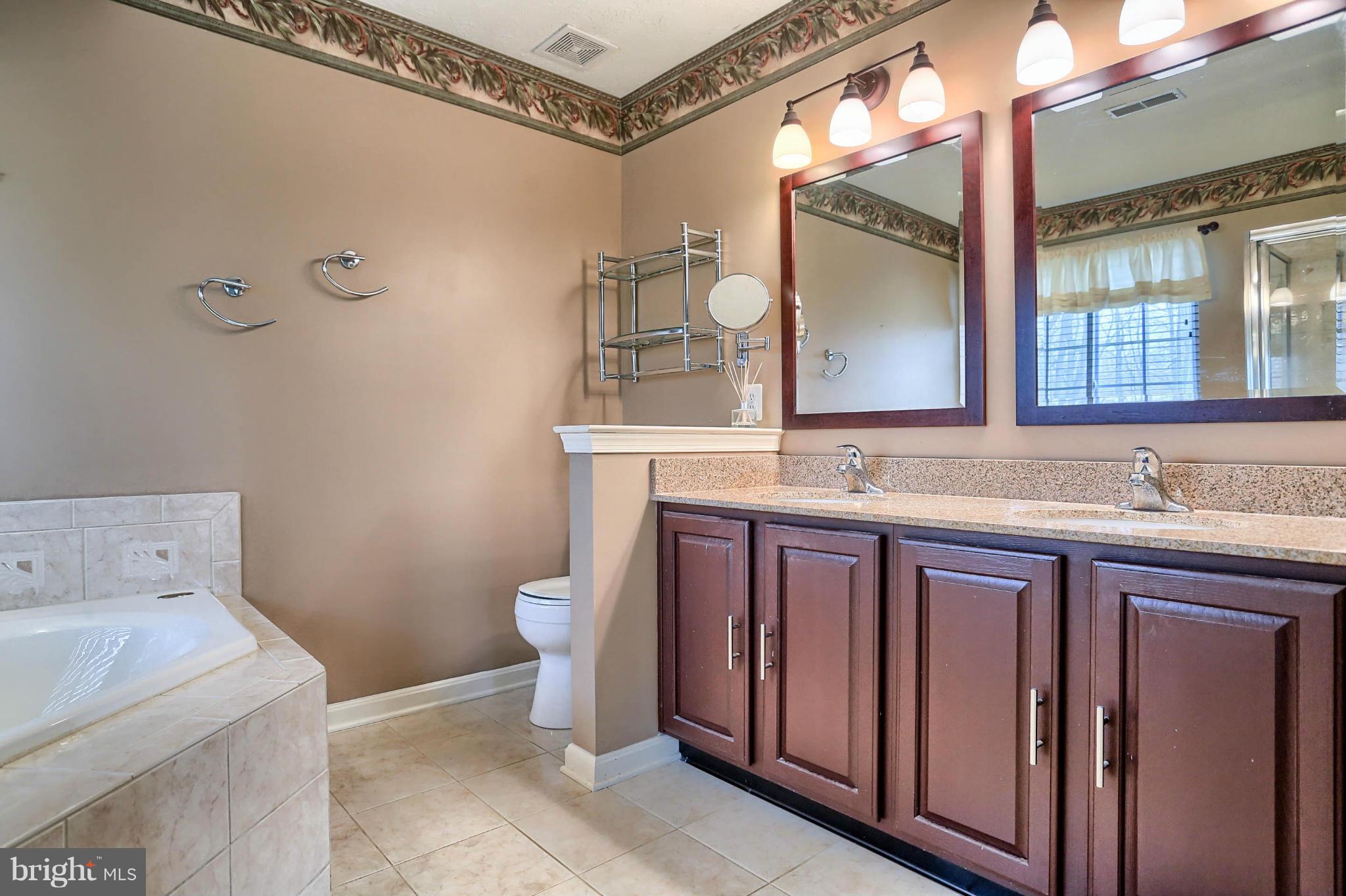559 Beards Hill Road Aberdeen, MD 21001 - Photo 19 of 30 Bath (Master)