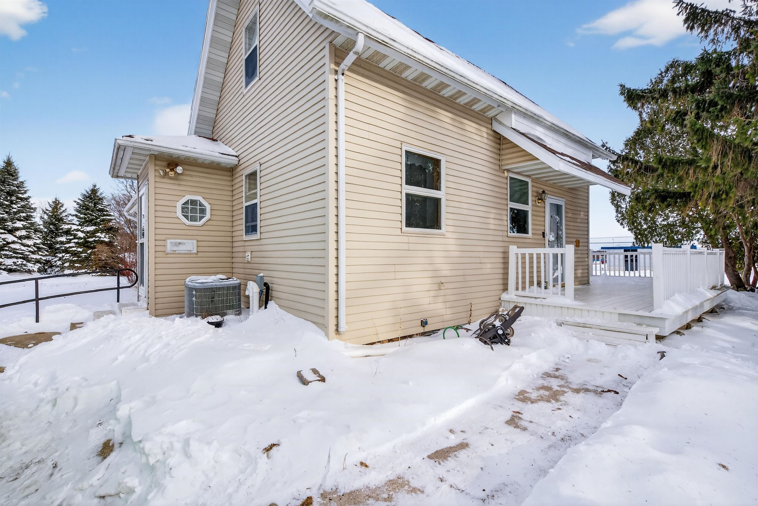 422 Court Street Chilton, WI 53014 - Photo 27 of 34