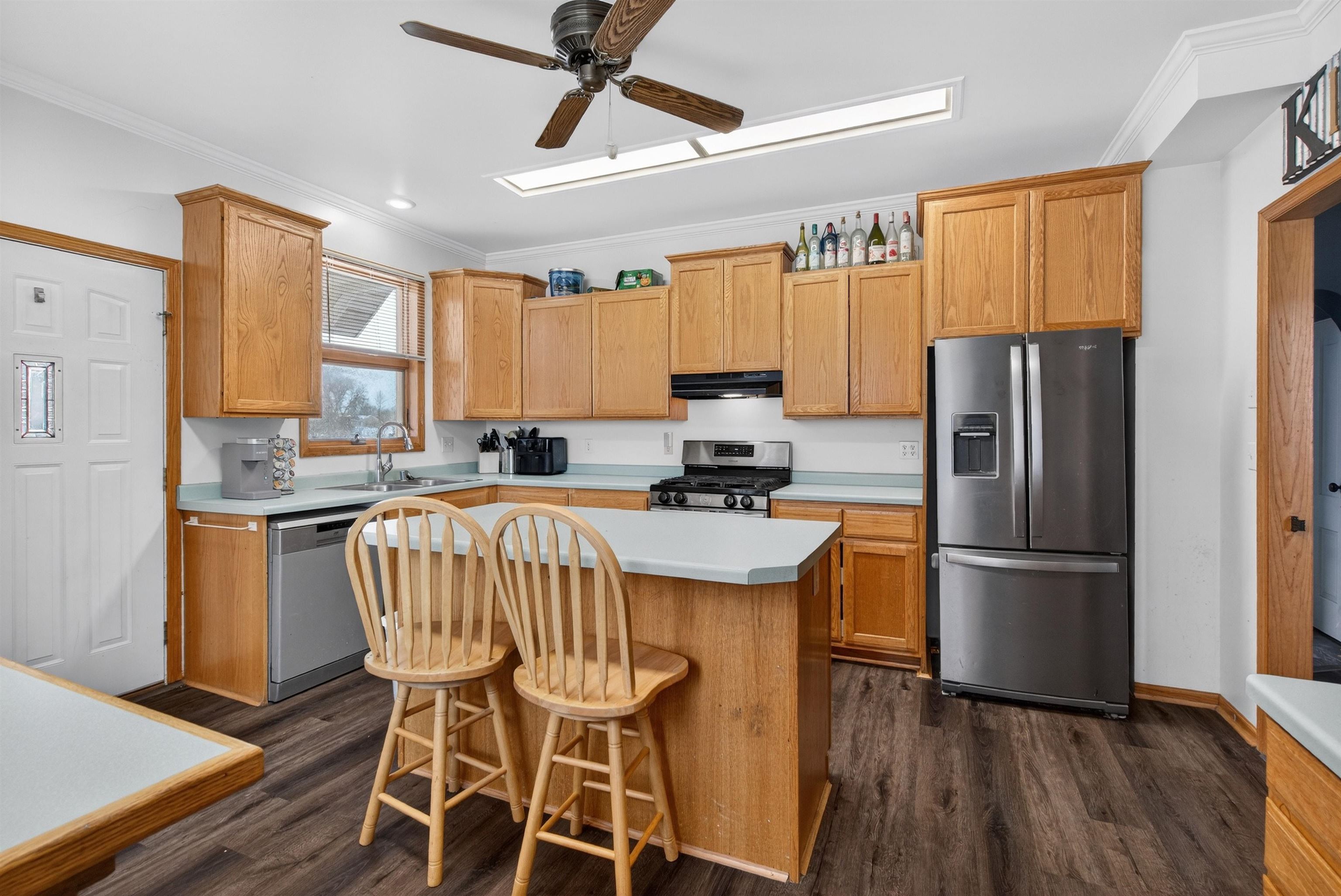 422 Court Street Chilton, WI 53014 - Photo 3 of 34