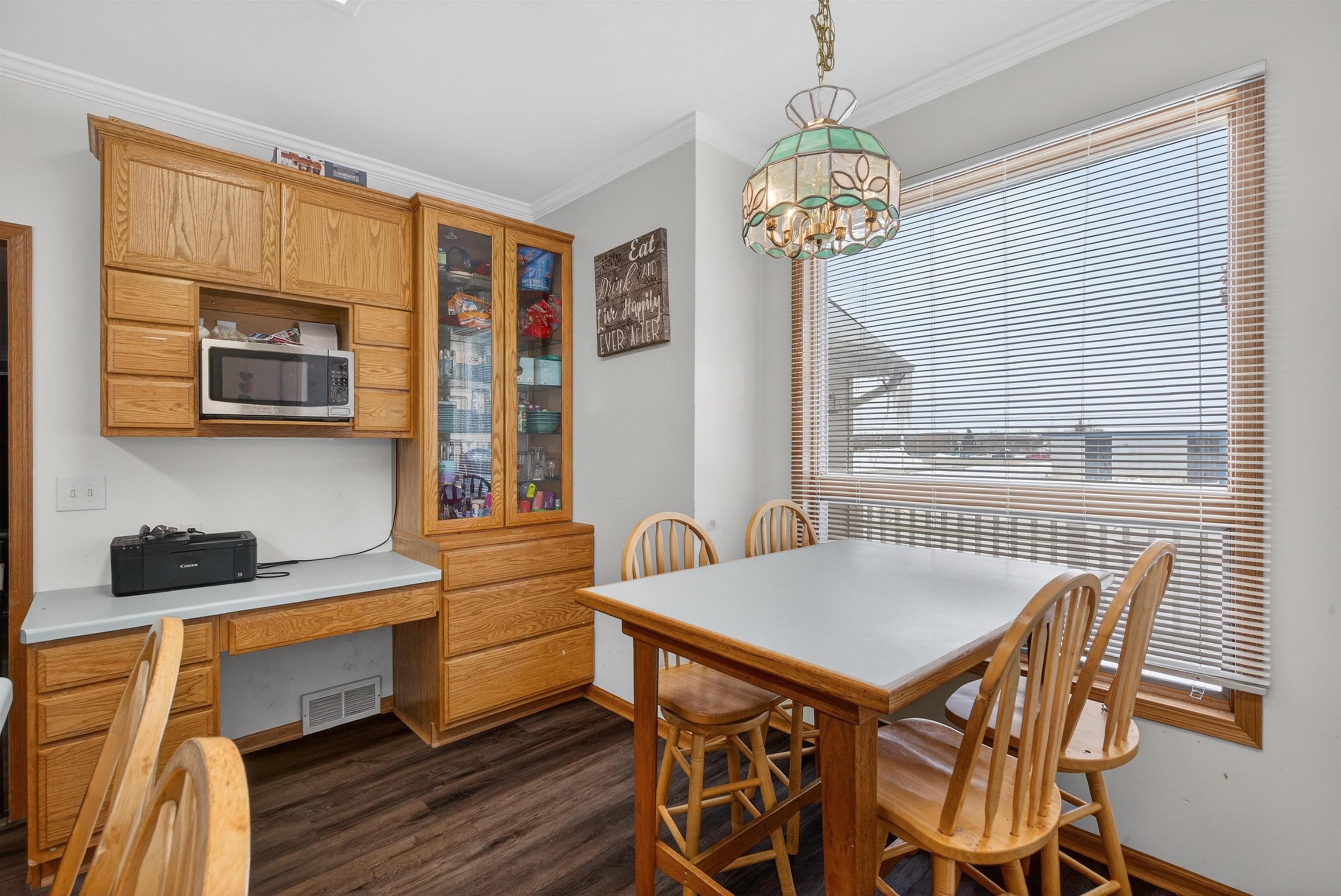 422 Court Street Chilton, WI 53014 - Photo 4 of 34