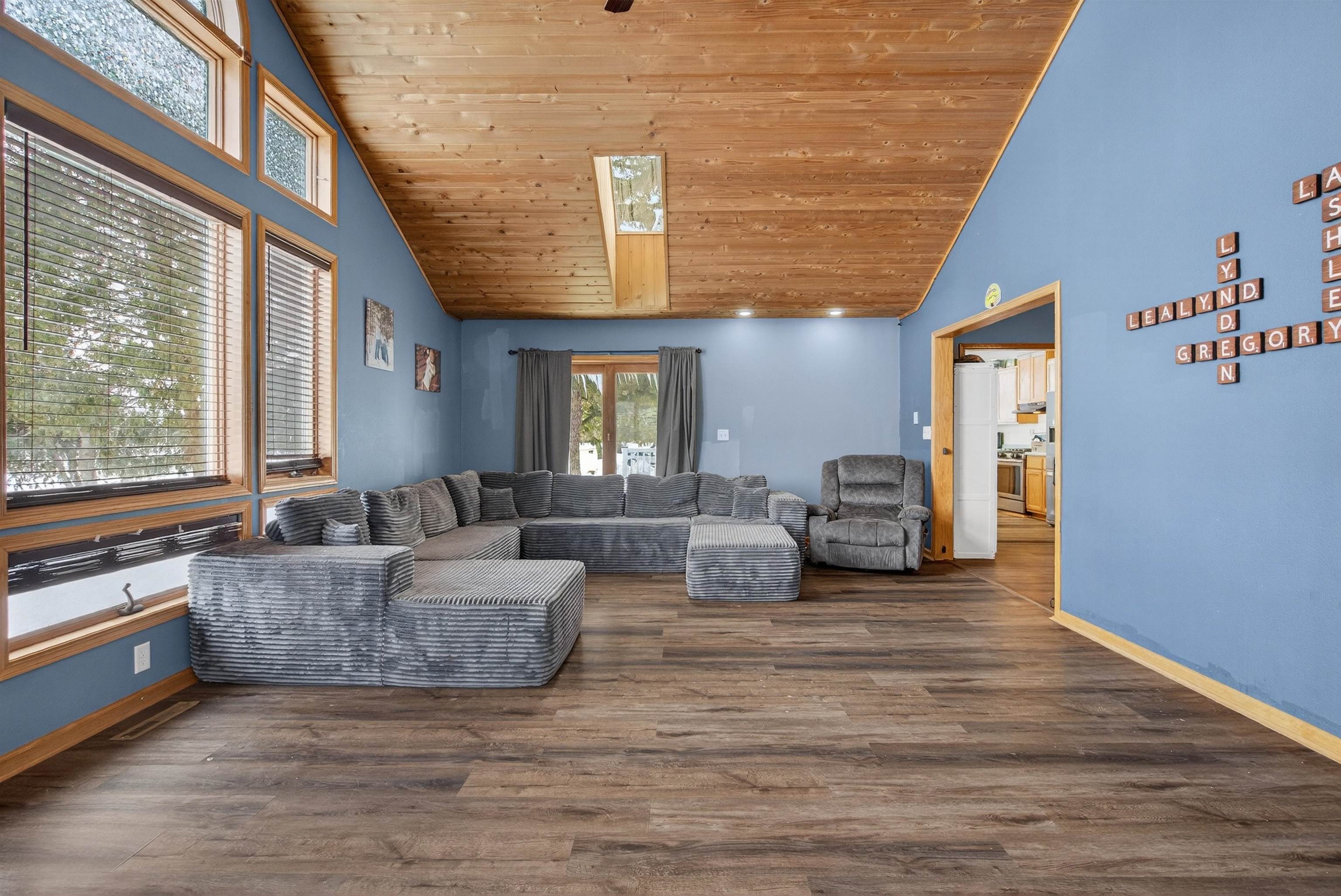 422 Court Street Chilton, WI 53014 - Photo 9 of 34