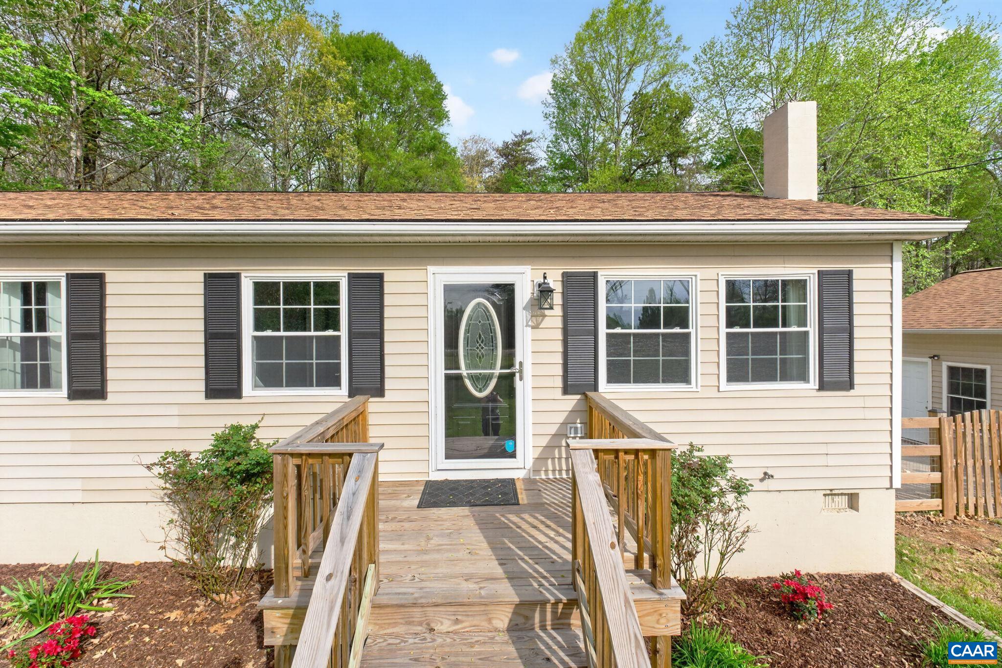 673 Cedar Lane Road Palmyra, VA 22963 - Photo 4 of 47 front view of a house