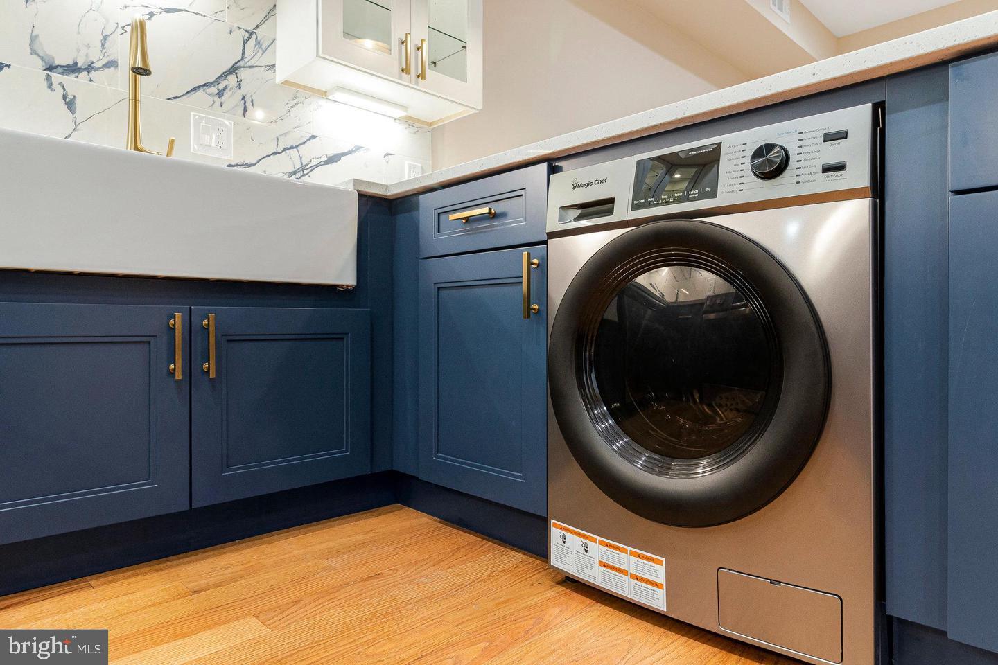 1609 17th Street Southeast, Unit 202 Washington, DC 20020 - Photo 7 of 19 a utility room with dryer and washer