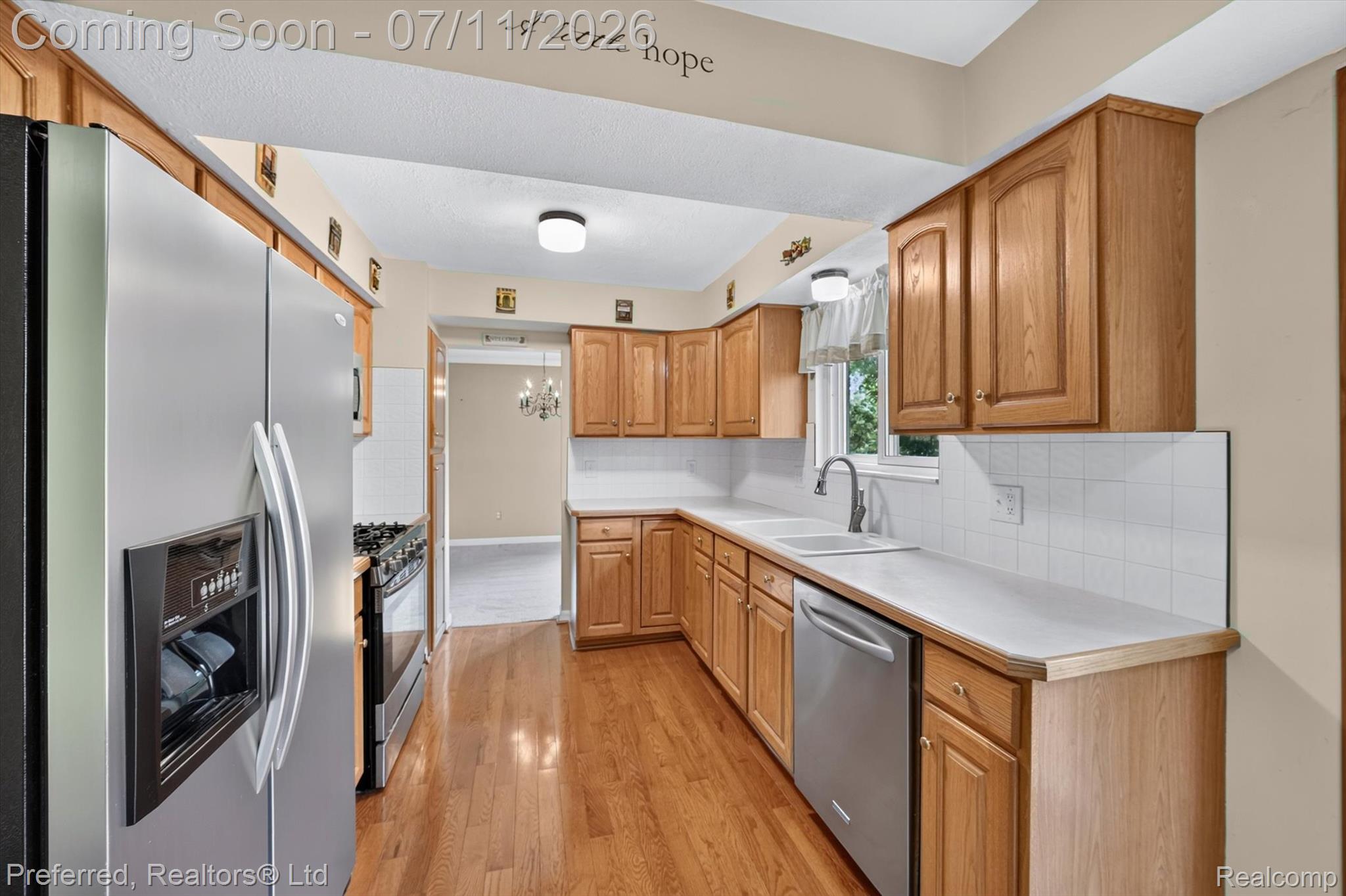 46596 Maidstone Road Canton, MI 48187 - Photo 18 of 61 m20.jpg