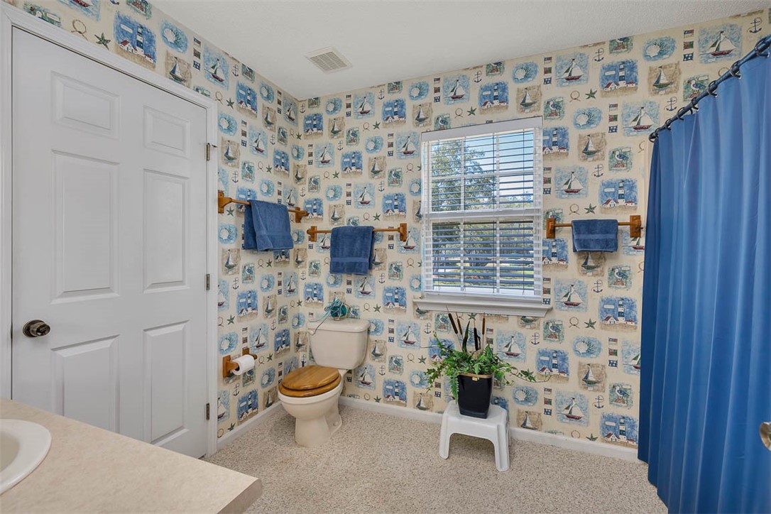 1056 Fiddler Trace Townsend, GA 31331 - Photo 15 of 41 Large bathroom