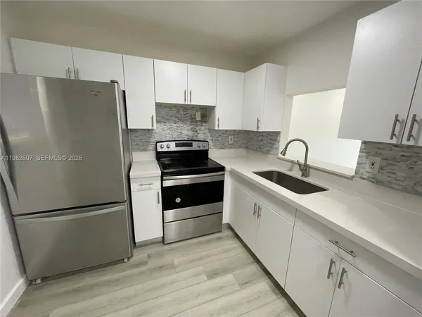 $1,800 | 365 Northeast 125th Street, Unit 409, North Miami, FL 33161