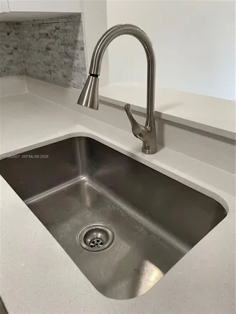 $1,800 | 365 Northeast 125th Street, Unit 409, North Miami, FL 33161