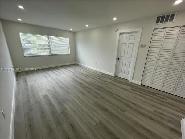 $1,800 | 365 Northeast 125th Street, Unit 409, North Miami, FL 33161