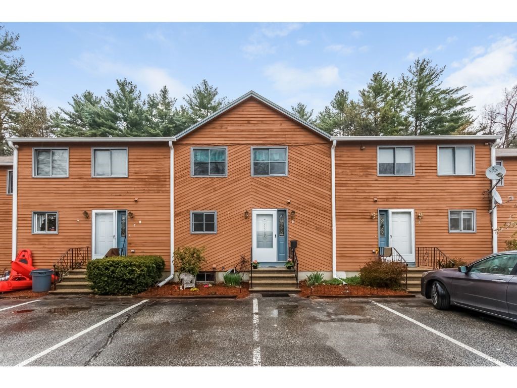 25 East Chamberlain Road, Unit D Merrimack, NH 03054 - Photo 1 of 32