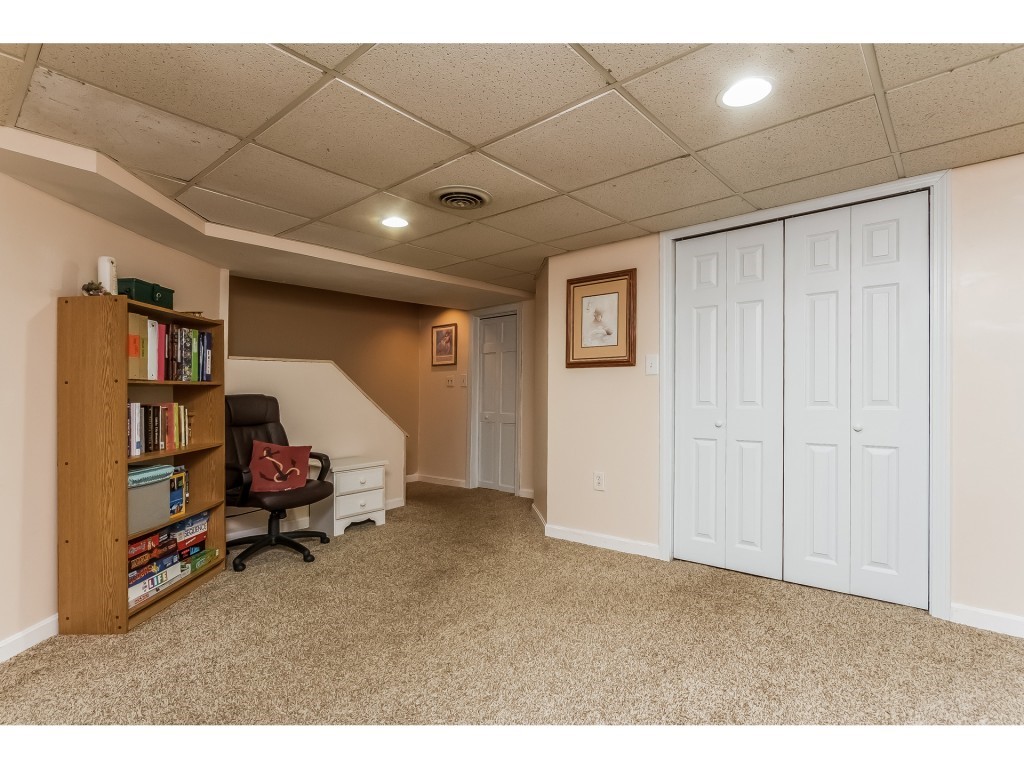 25 East Chamberlain Road, Unit D Merrimack, NH 03054 - Photo 24 of 32