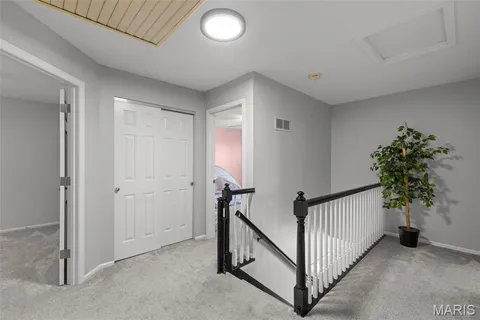 $495,000 | 996 San Sebastian Drive, Fenton, MO 63026