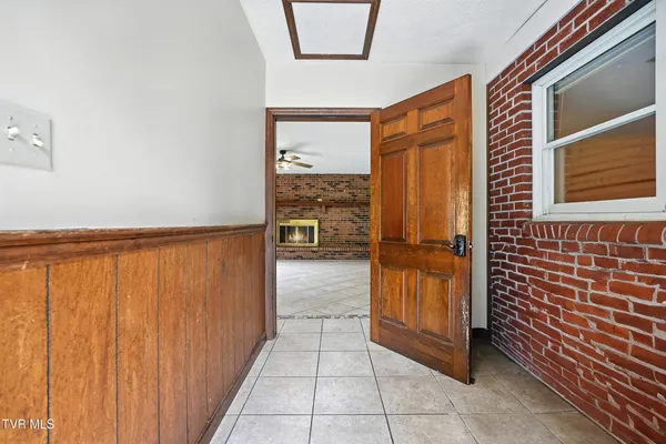 $249,999 | 134 Richmond Hts Drive, Jonesville, VA 24263