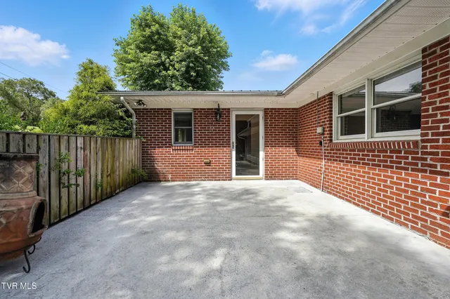 $249,999 | 134 Richmond Hts Drive, Jonesville, VA 24263