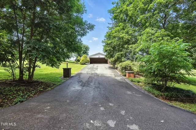 $249,999 | 134 Richmond Hts Drive, Jonesville, VA 24263