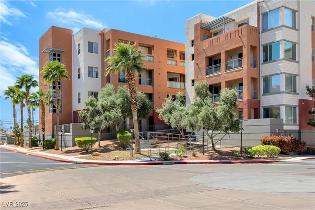 $1,545 | 63 East Agate Avenue, Unit 502, Las Vegas, NV 89123