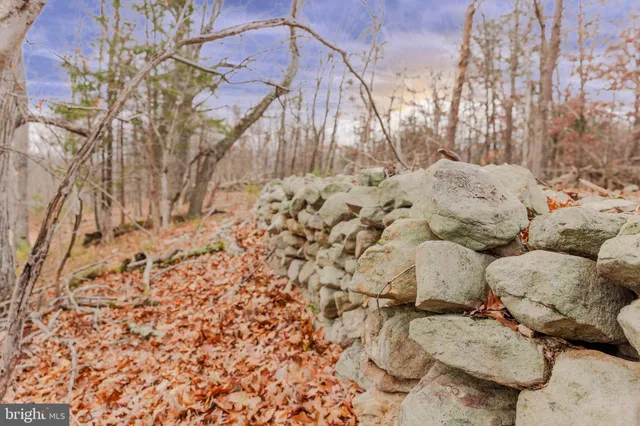a view of towel hanging in the background