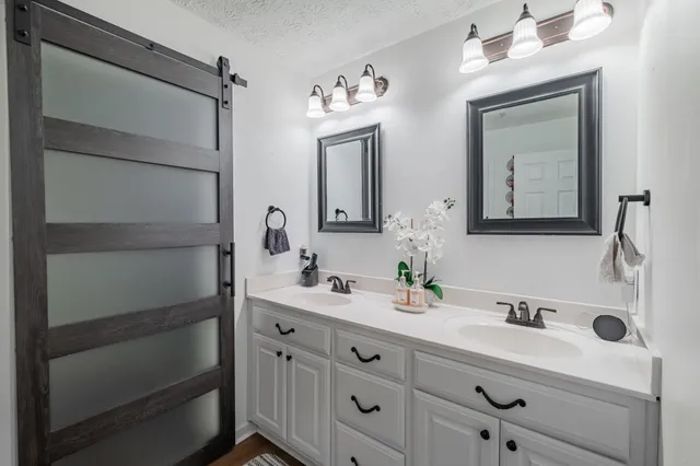 $584,000 | 1450 Pleasant Hill Road, McMinnville, TN 37110