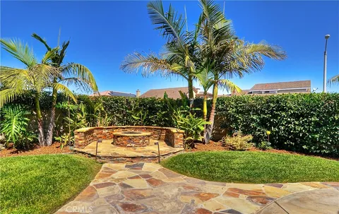 $1,799,000 | 18321 Fieldbury Lane, Huntington Beach, CA 92648