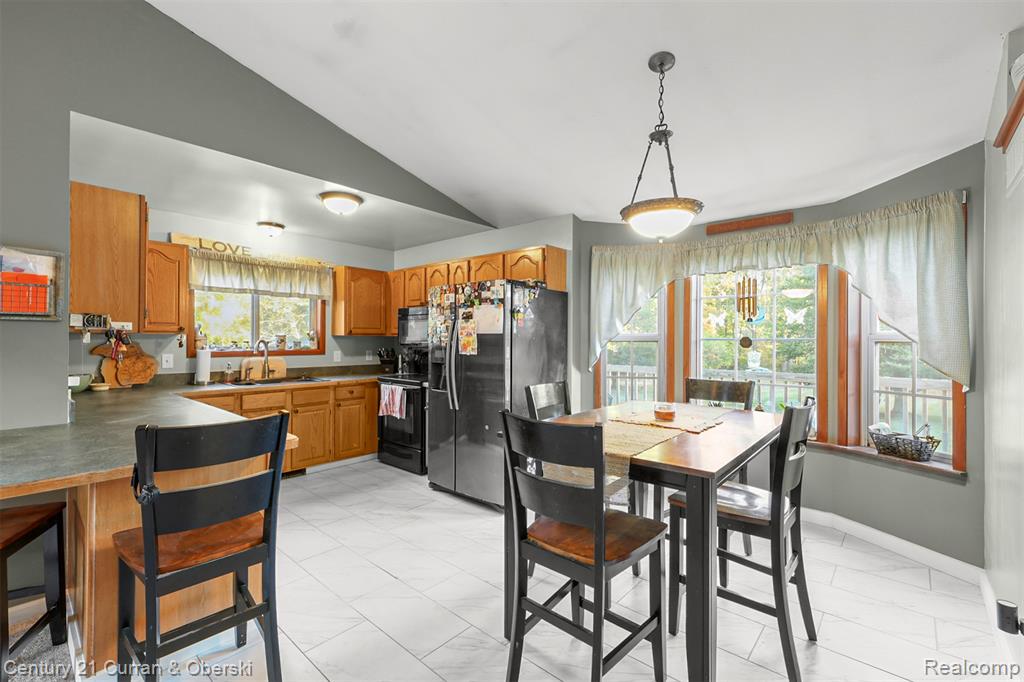 10105 Gordon Road Fenton, MI 48430 - Photo 13 of 43 Gallery Image 13