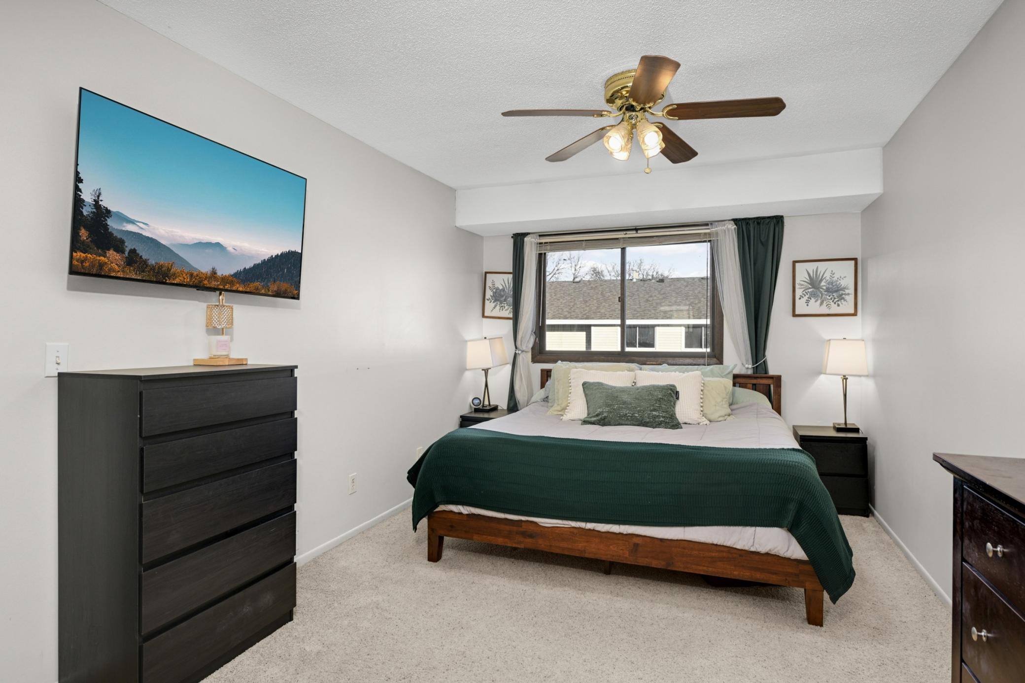 6904 Ives Lane North Maple Grove, MN 55369 - Photo 13 of 38