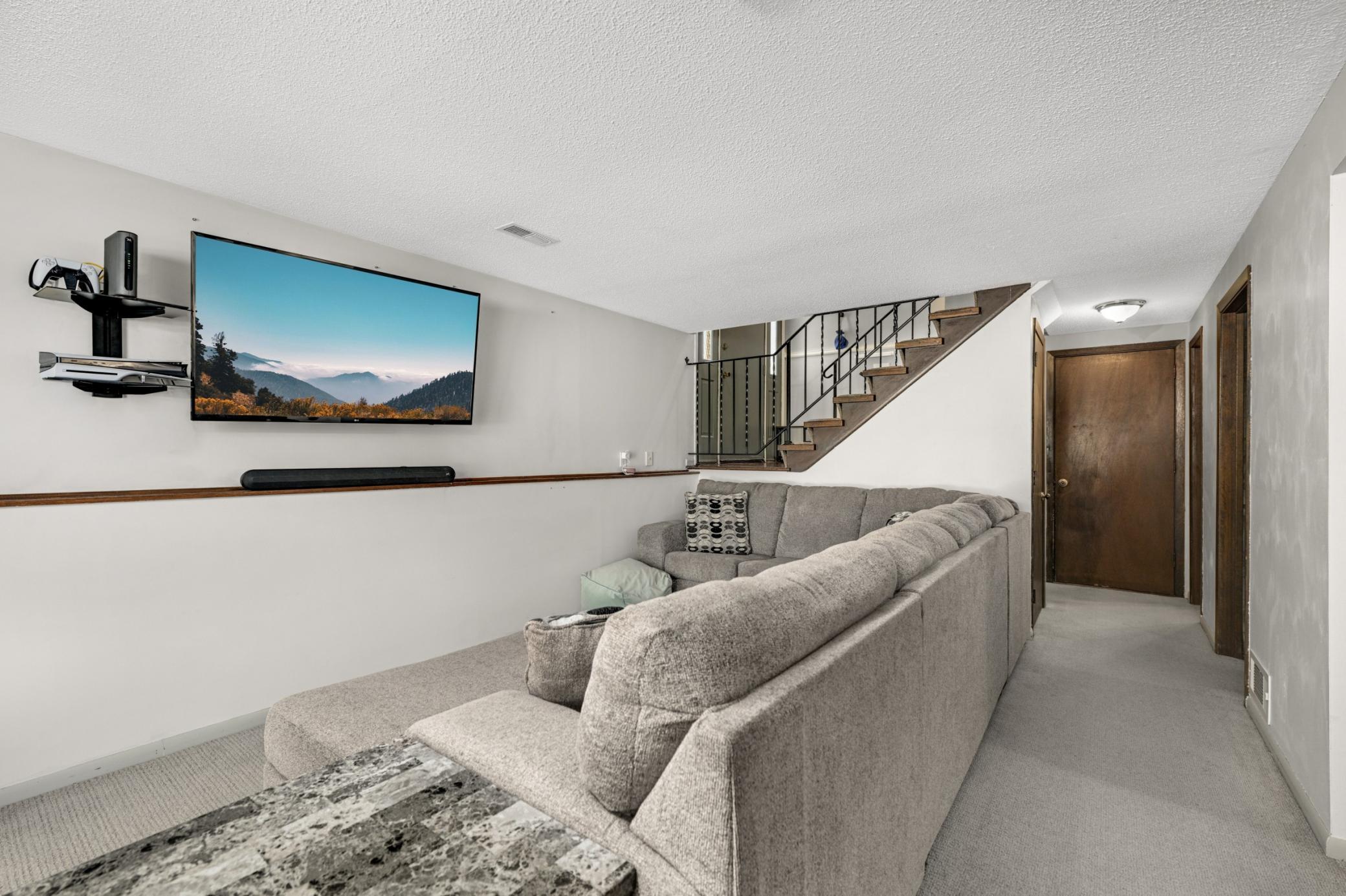 6904 Ives Lane North Maple Grove, MN 55369 - Photo 19 of 38