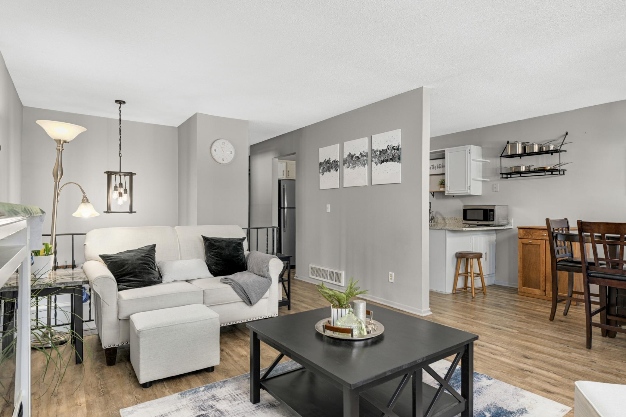 6904 Ives Lane North Maple Grove, MN 55369 - Photo 4 of 38