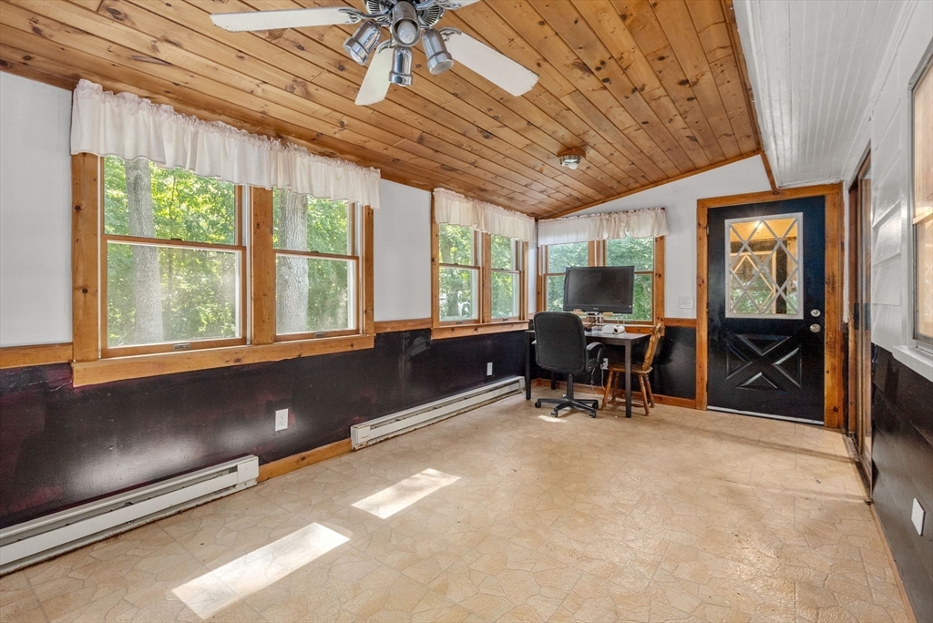 41 Nevada Street Springfield, MA 01107 - Photo 5 of 33 a view of a livingroom with table and chairs